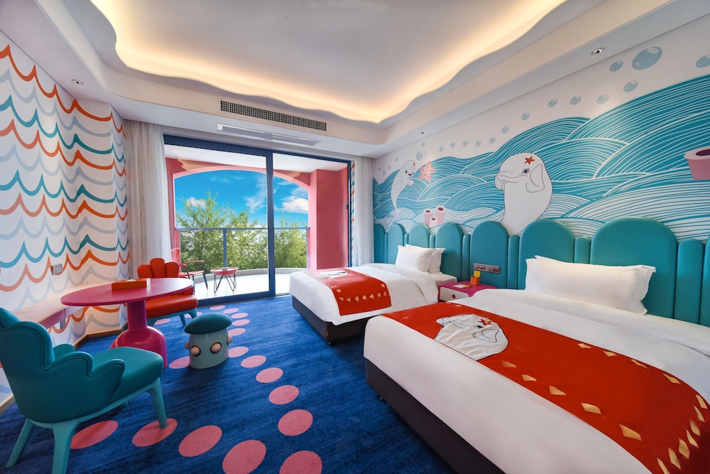 Dolphin Bay Hotel 6/38