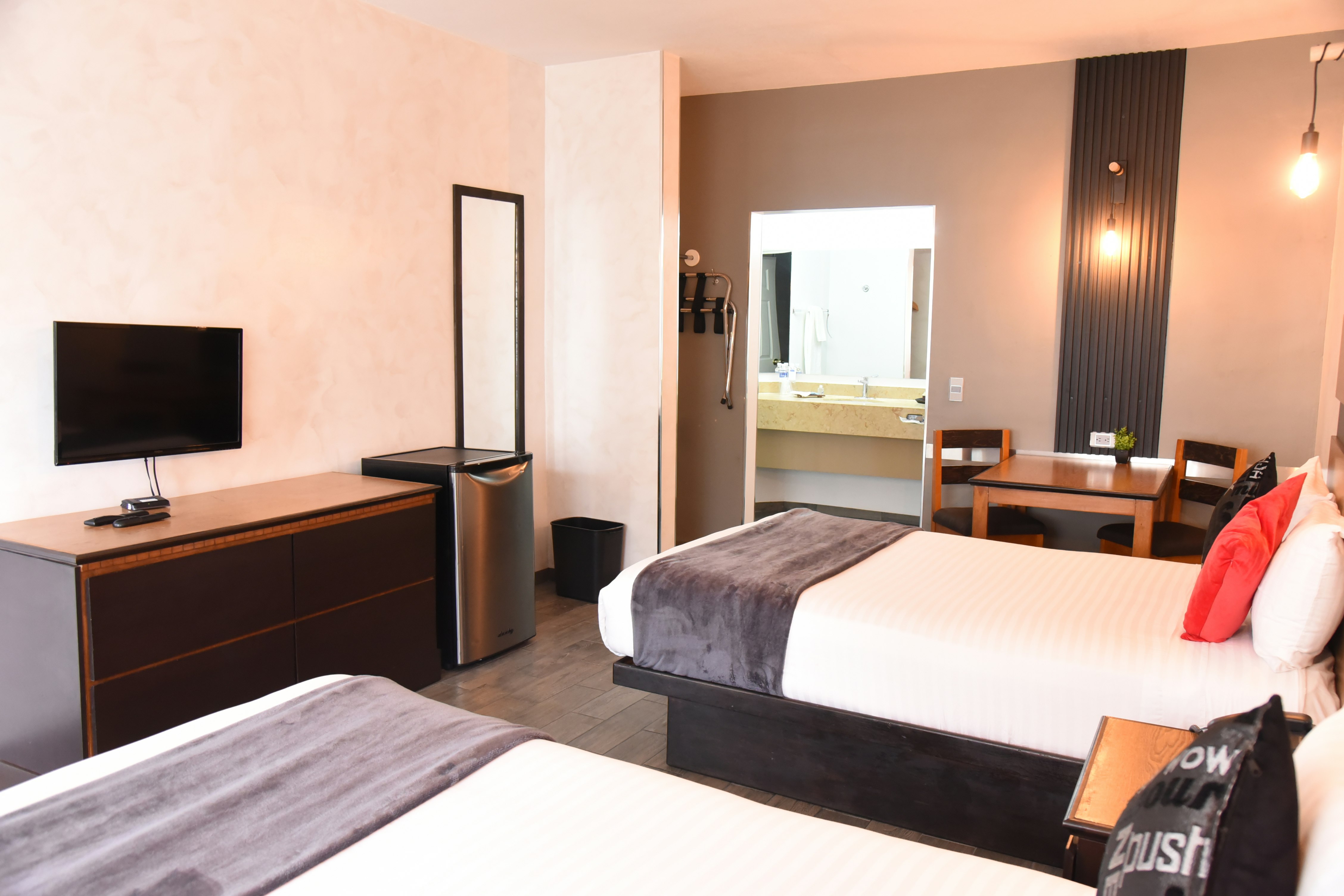 American Inn Hotel Suites Hidalgo Del Parral 25/45