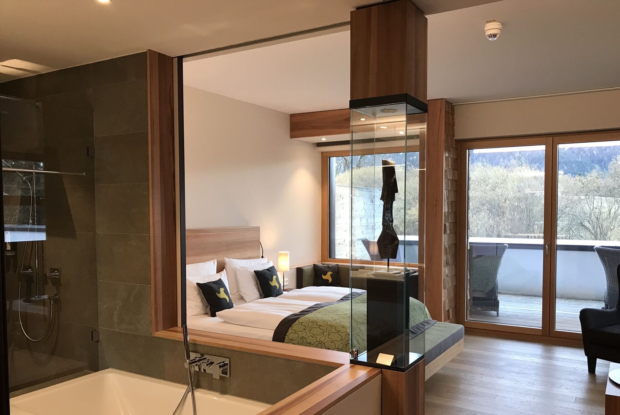 Panorama, Junior Suite, King Bed, Mountain View، Klosterhof Premium Hotel & Health Resort 2/2