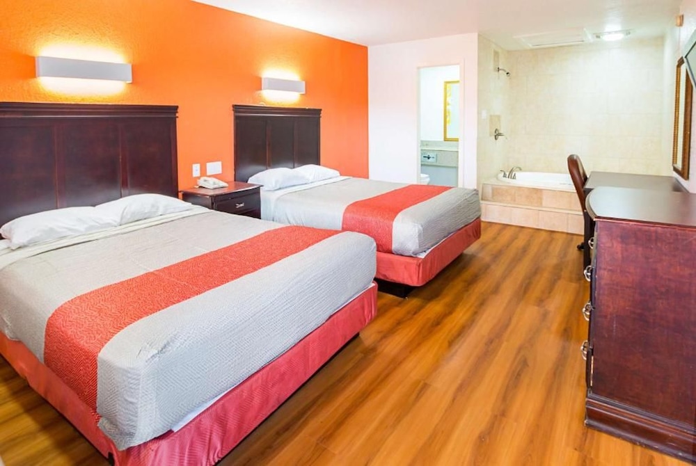 Motel6 Red Oak, TX - Dallas 13/37