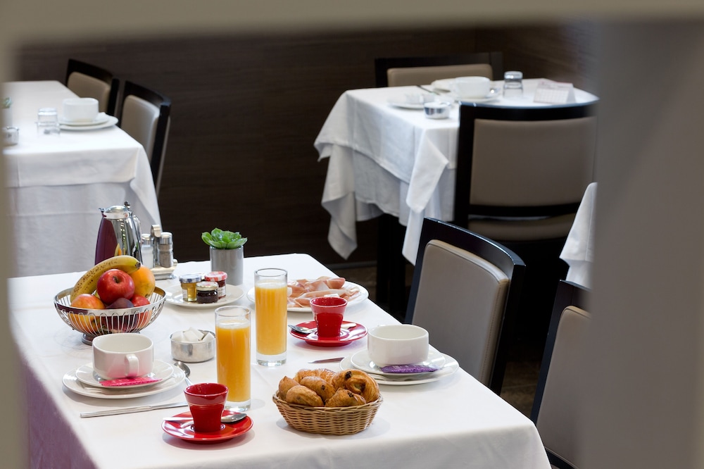 Hotel Mediterranee 52/67
