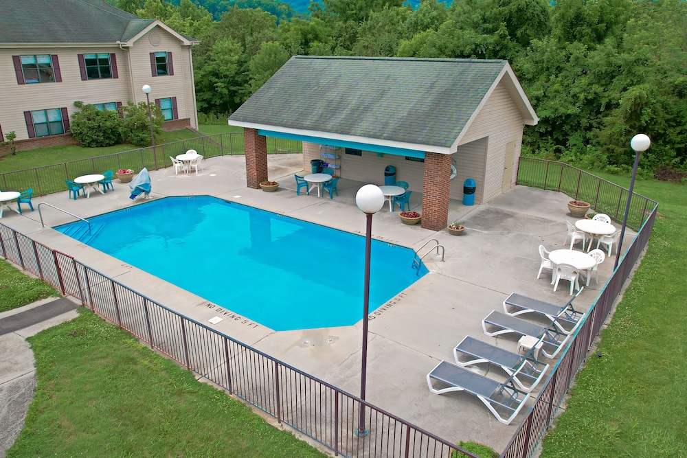 All Seasons Suites 50/54