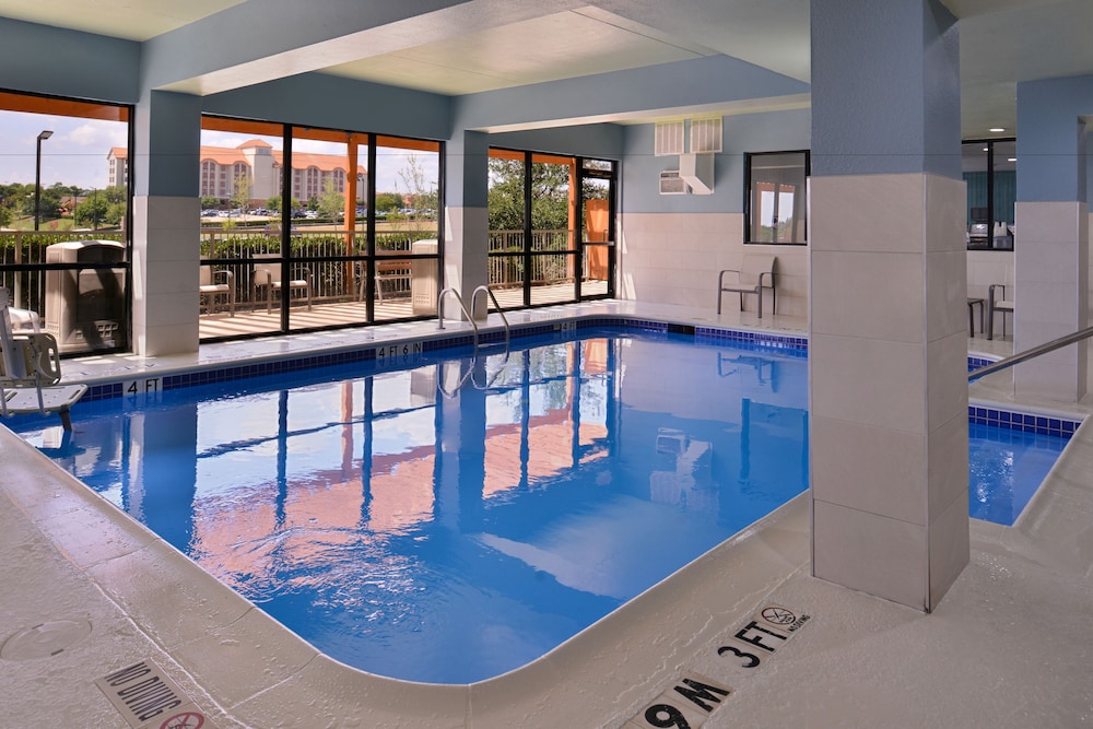 swimming pool spa