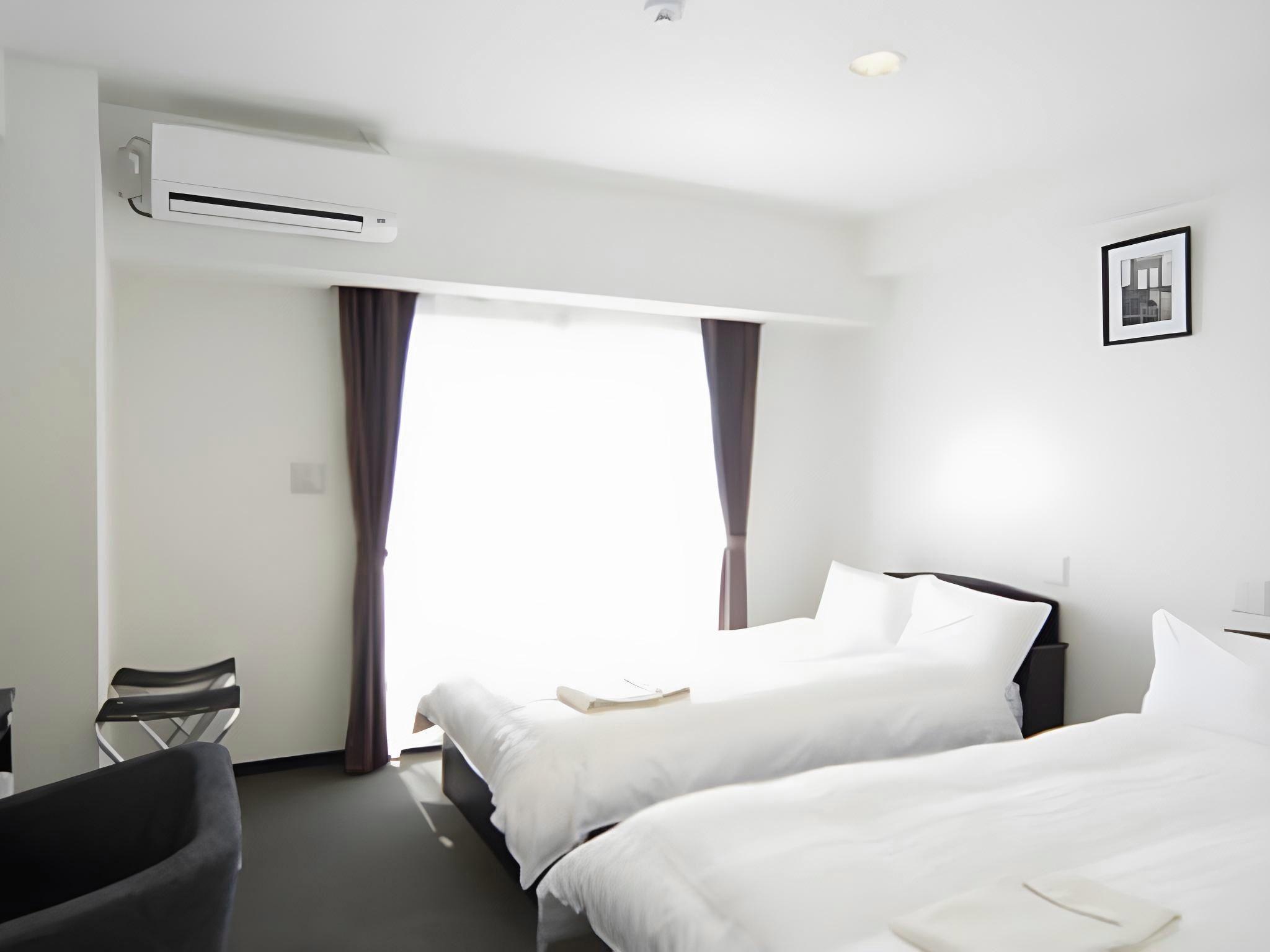 Omura Station Hotel 10/24