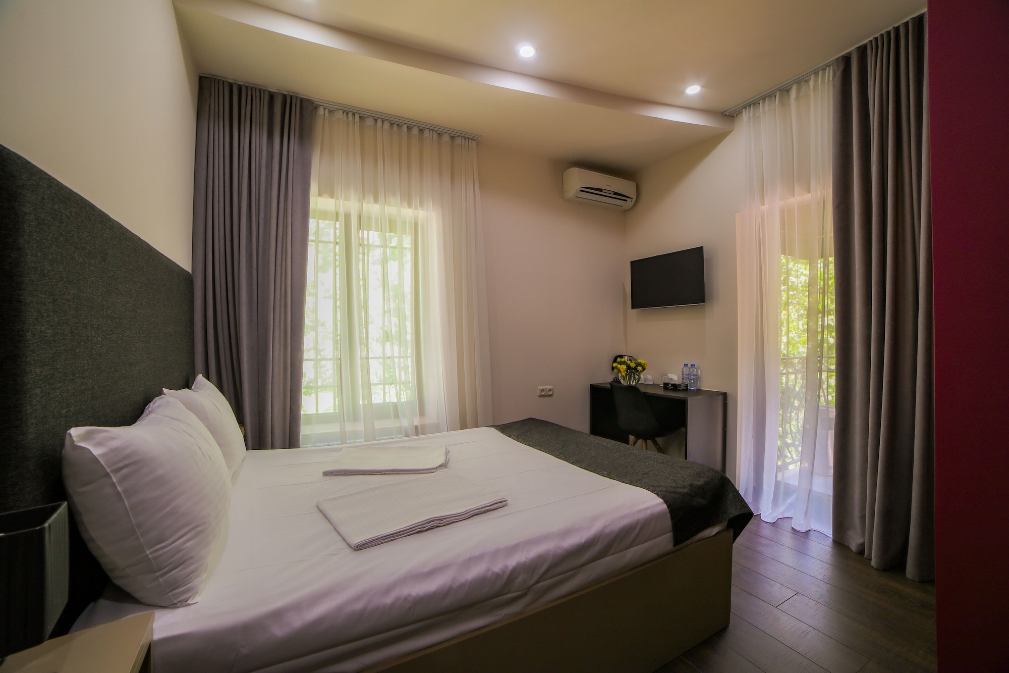 COMFORT, DOUBLE BED, BALCONY