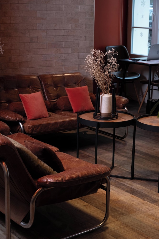 Mercure Paris Levallois Perret 54/63