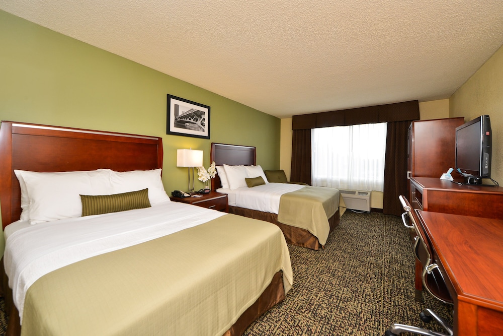 Best Western Glenview -Chicagoland Inn and Suites 10/44