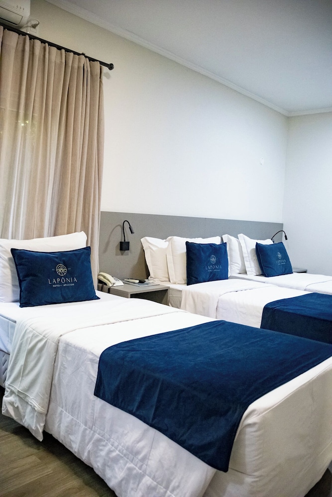 LUXURY, TRIPLE, 1 DOUBLE AND 1 SINGLE BED
