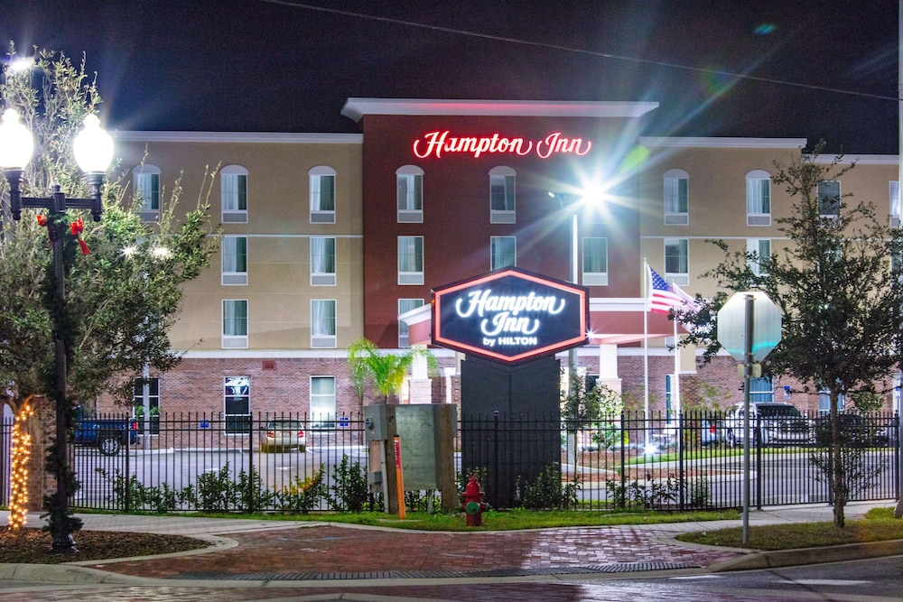 Hampton Inn Palatka 1/48