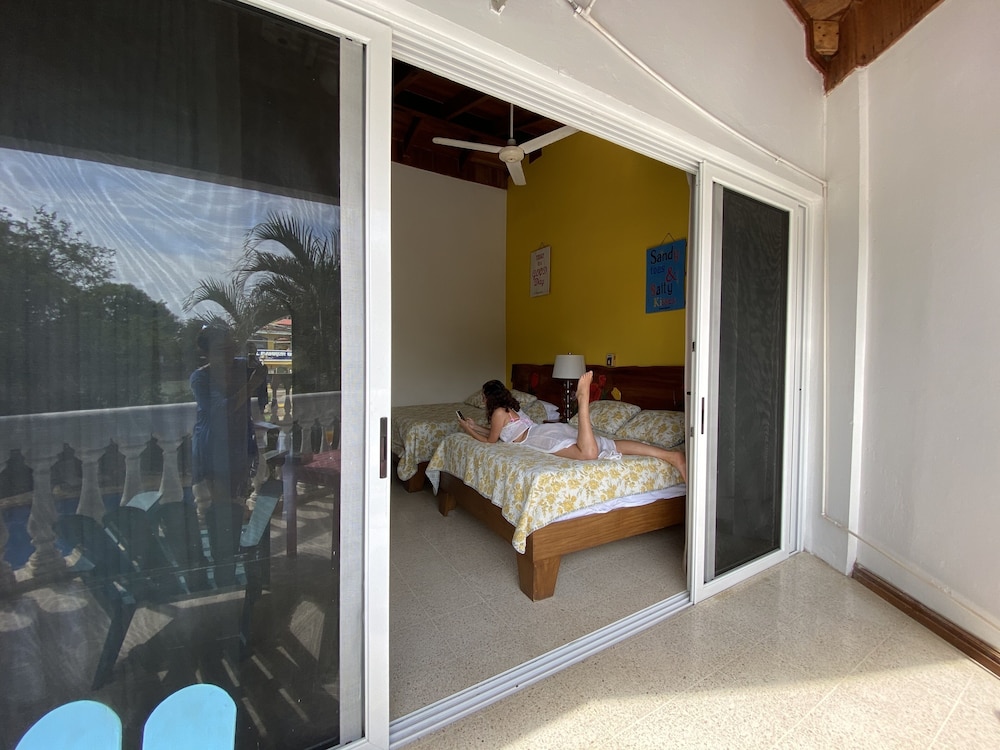 Hotel Mar Rey 7/77
