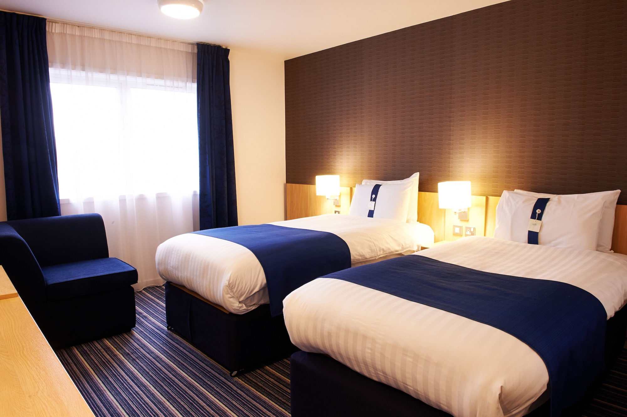 STANDARD, TWIN BEDS