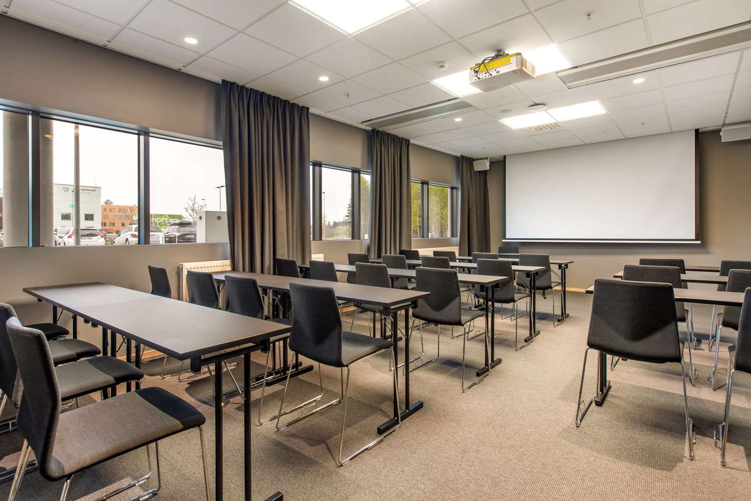 Quality Airport Hotel Gardermoen 64/71