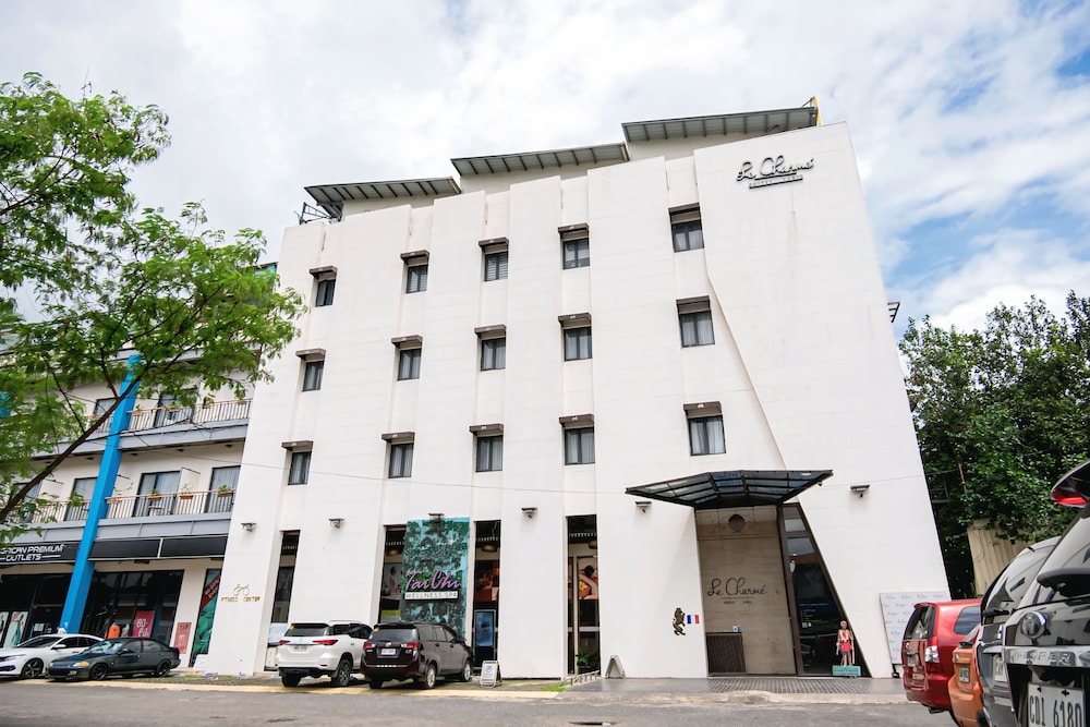 Le Charmé Suites 2/80