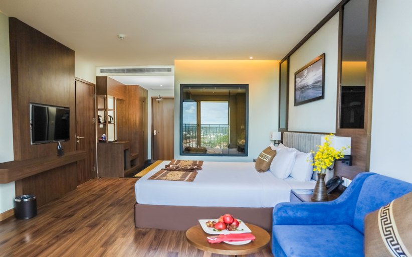 Deluxe, Double Bed, Partial Sea View, Balcony