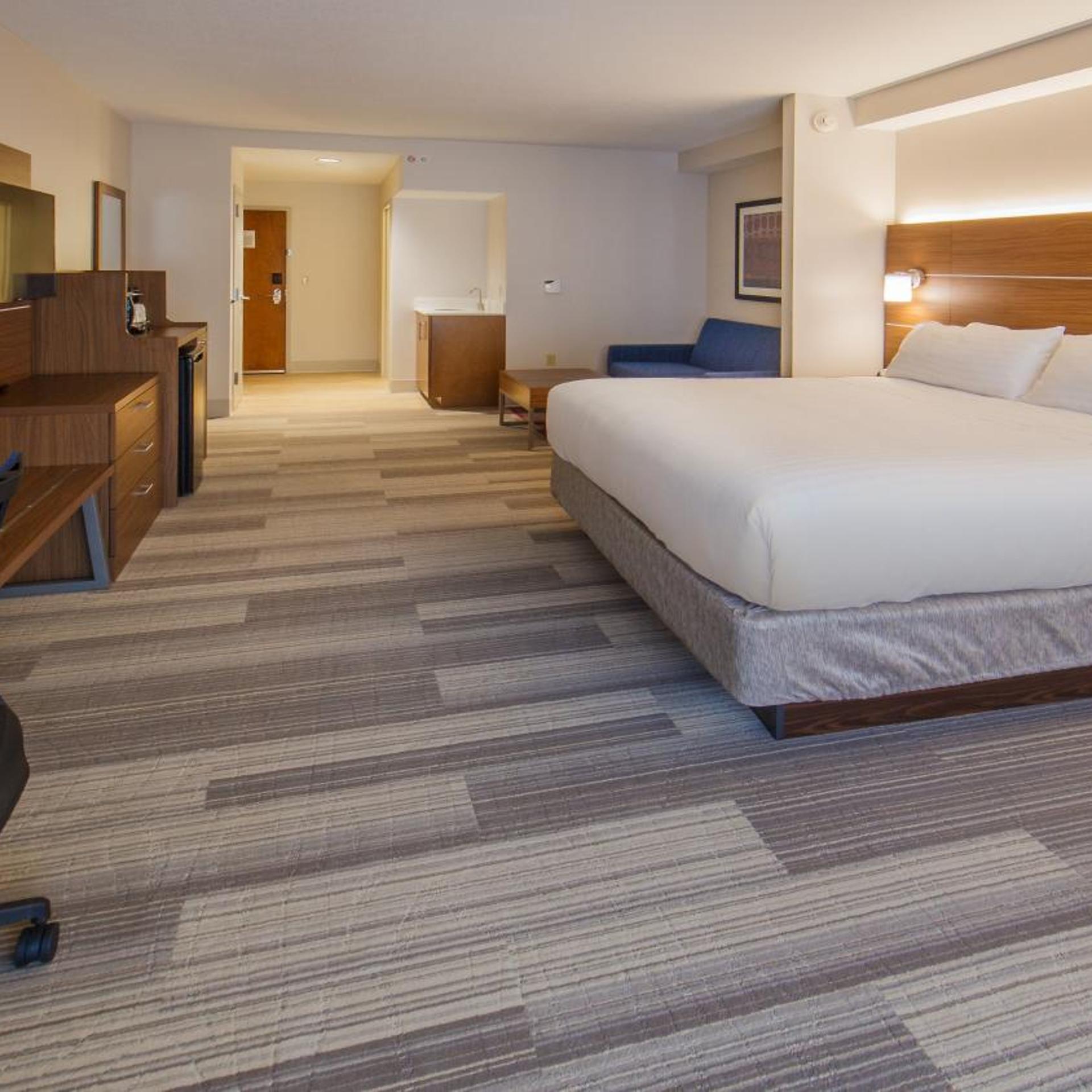Executive, King Bed, Accessible