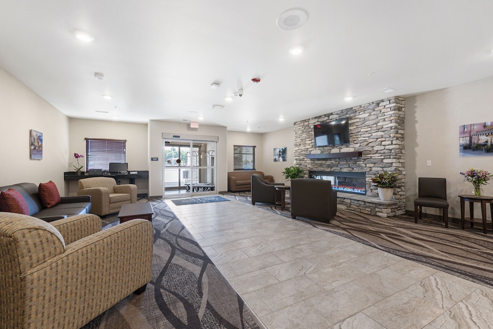 Cobblestone Hotel & Suites - Urbana 3/69