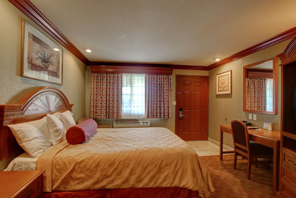 Thunderbird Lodge in Riverside 13/44