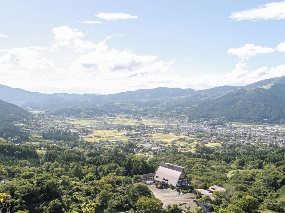 Yufuin Besso Shikisai Hotel 63/65
