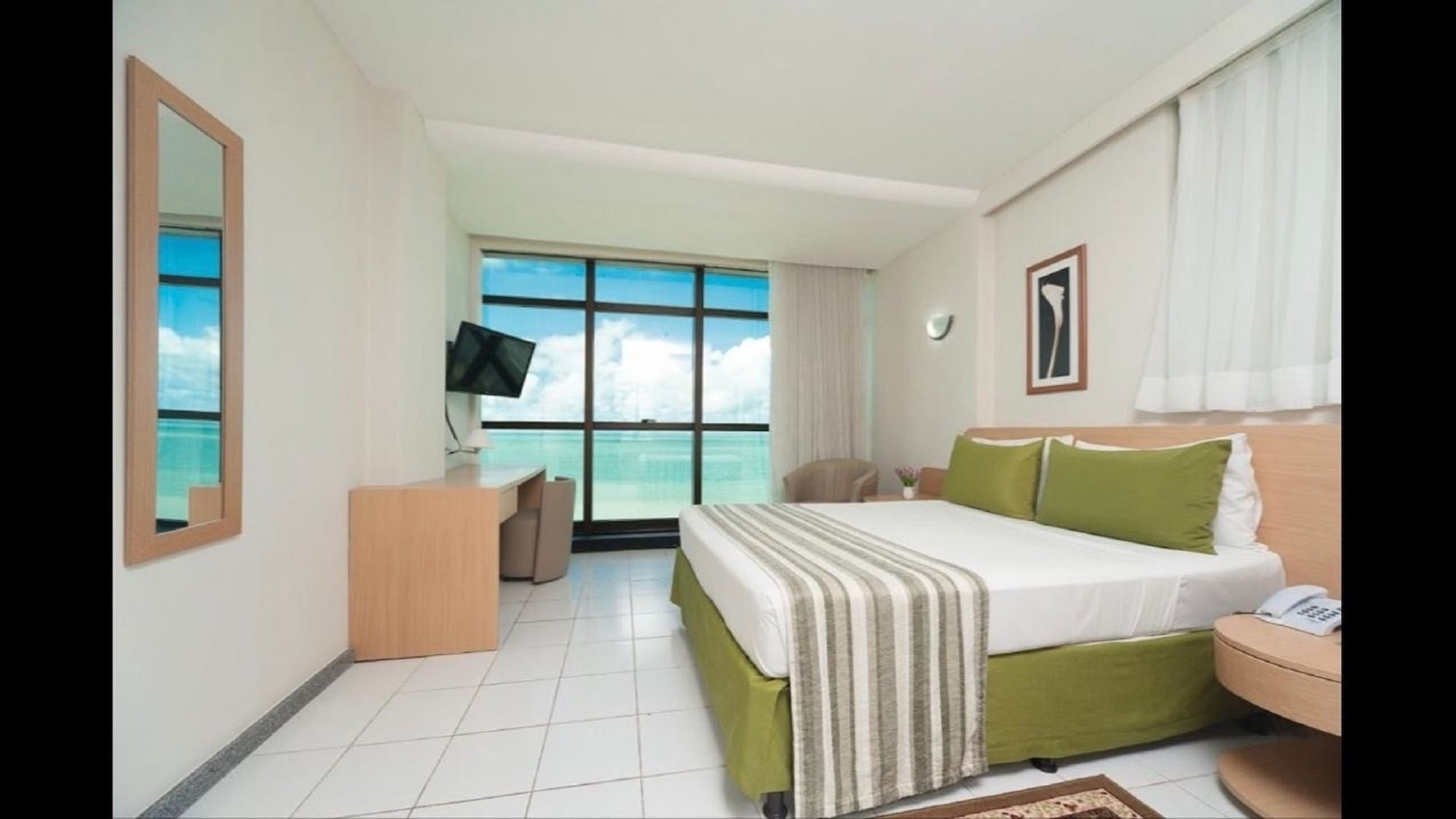 Executive, Sea View