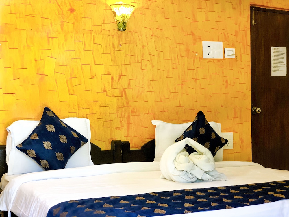 Veronica Guest House 36/70