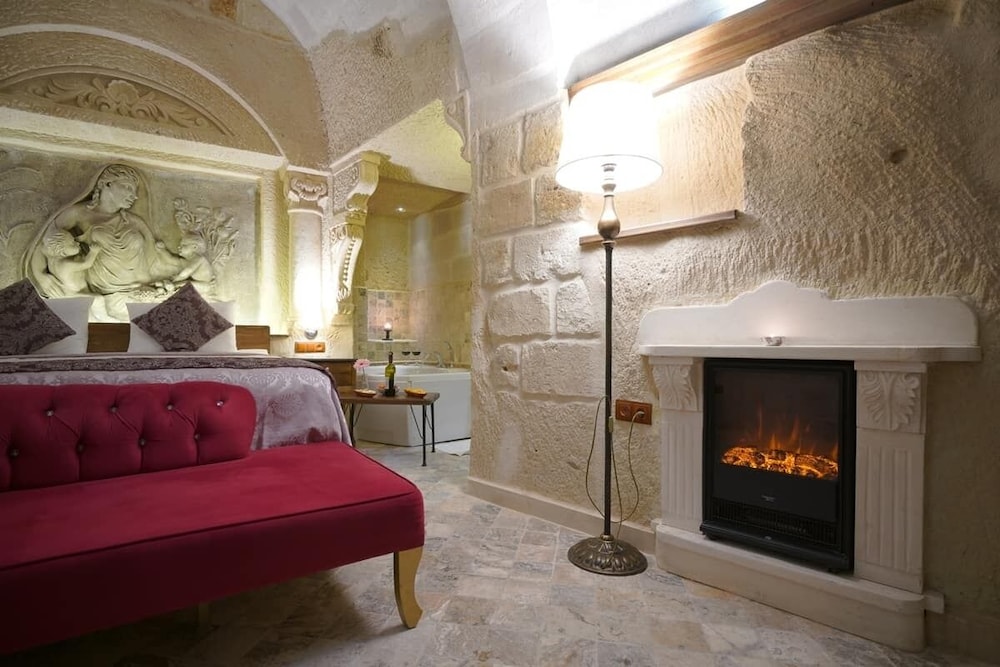 Arte Cave Hotel 24/50