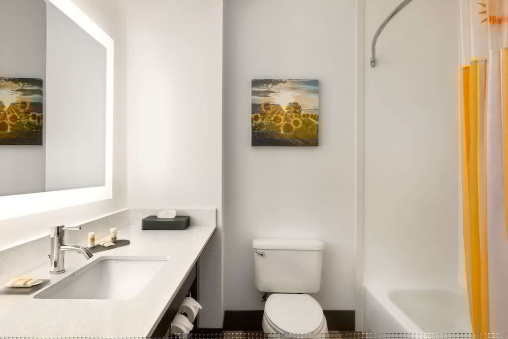 La Quinta Inn & Suites by Wyndham Dublin 14/67