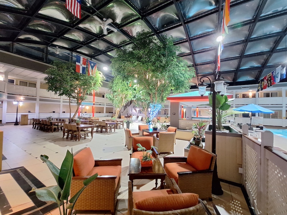 Travelodge by Wyndham Indianapolis Speedway 29/50