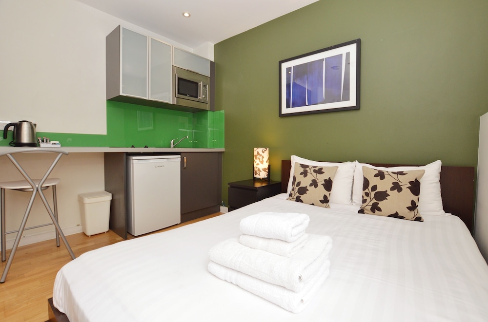 Princes Square Serviced Apartments 11/50