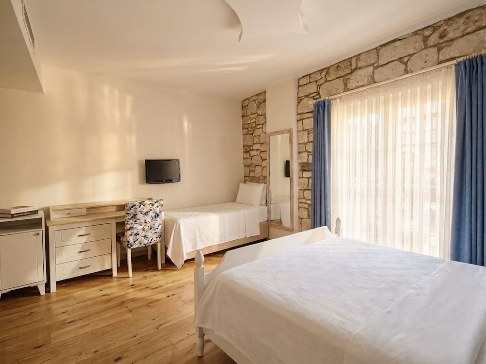 Mavi Konak Otel Alacati 19/49