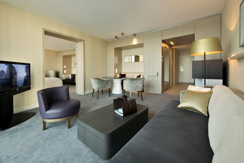 The Ritz-Carlton Wolfsburg 30/45