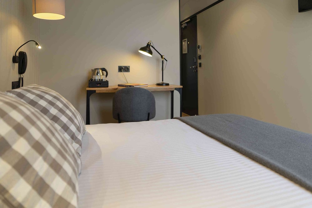 Hotel Sub 19/35