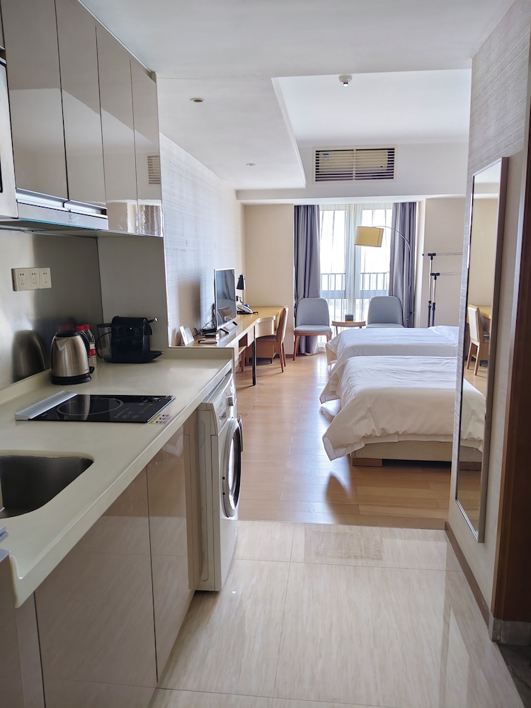Yuwa Serviced Aparthotel 20/50
