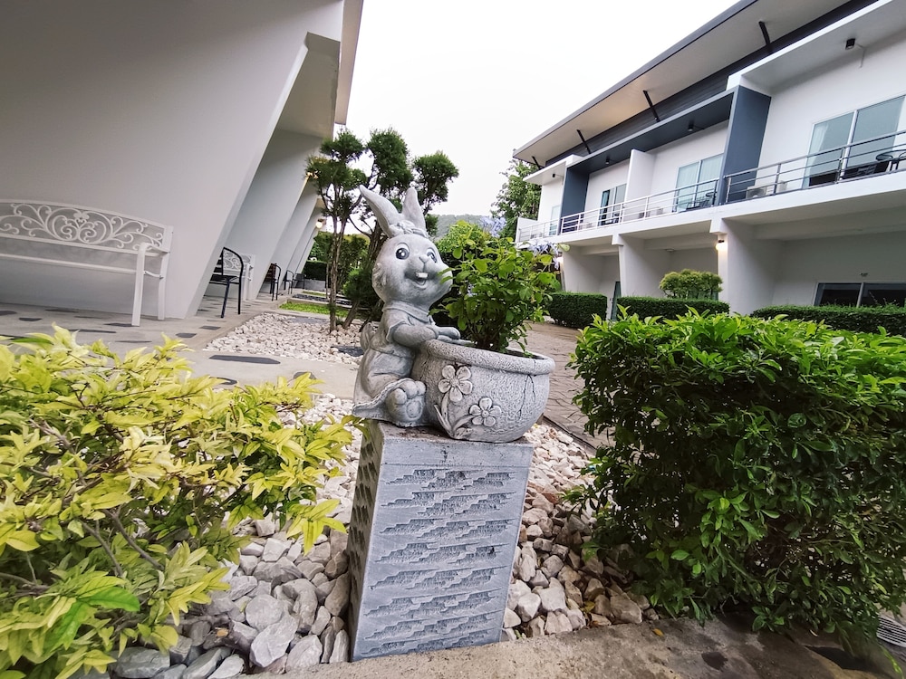 Makan Resort 36/43