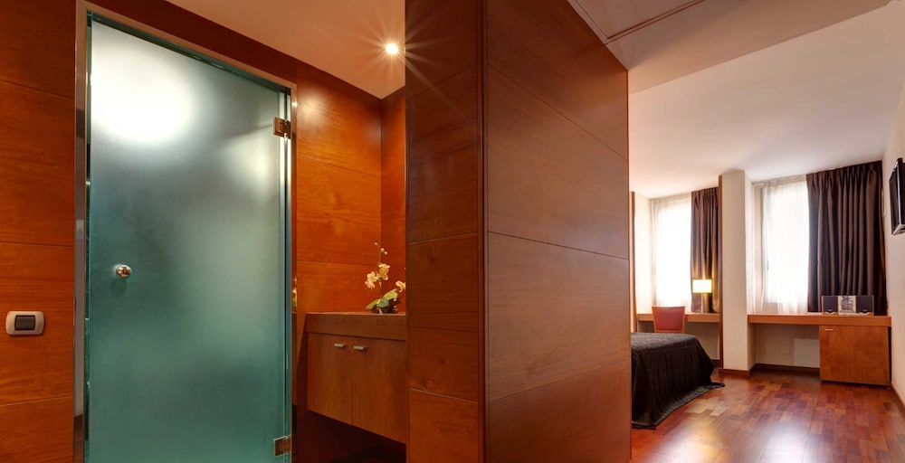 Acevi Villarroel Hotel 35/62