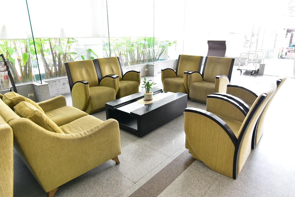 New Season Hotel 31/46