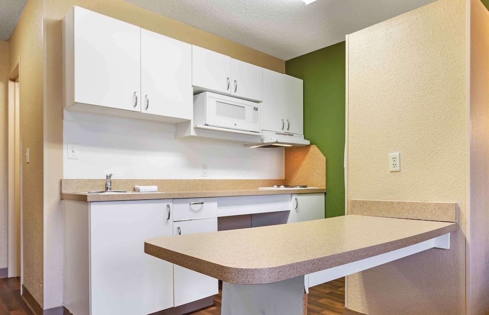 Extended Stay America - Greenville - Airport 33/33