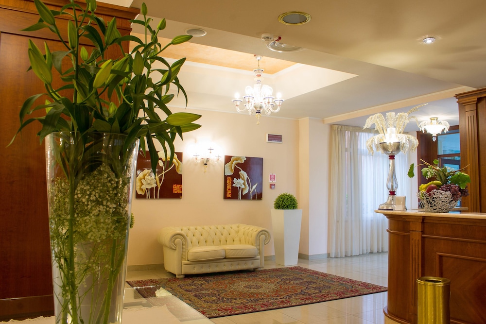 Semiramide Palace Hotel 7/55