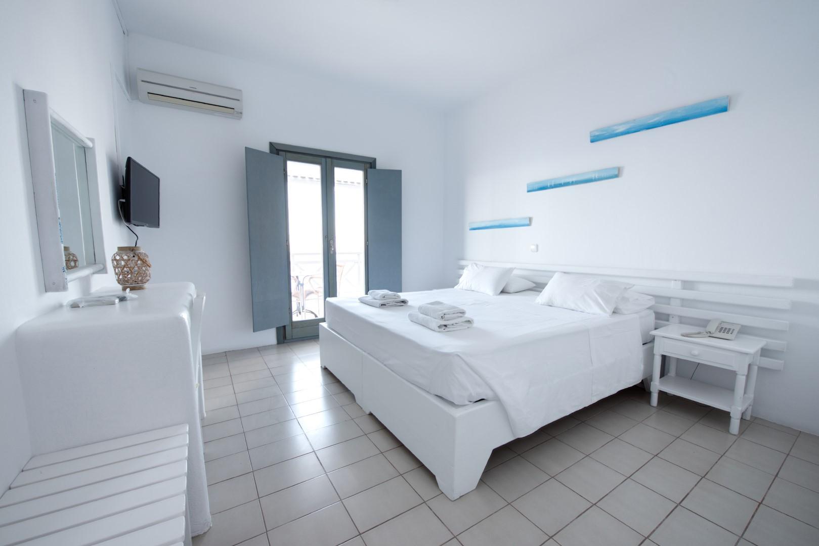 SUPERIOR, DOUBLE BED