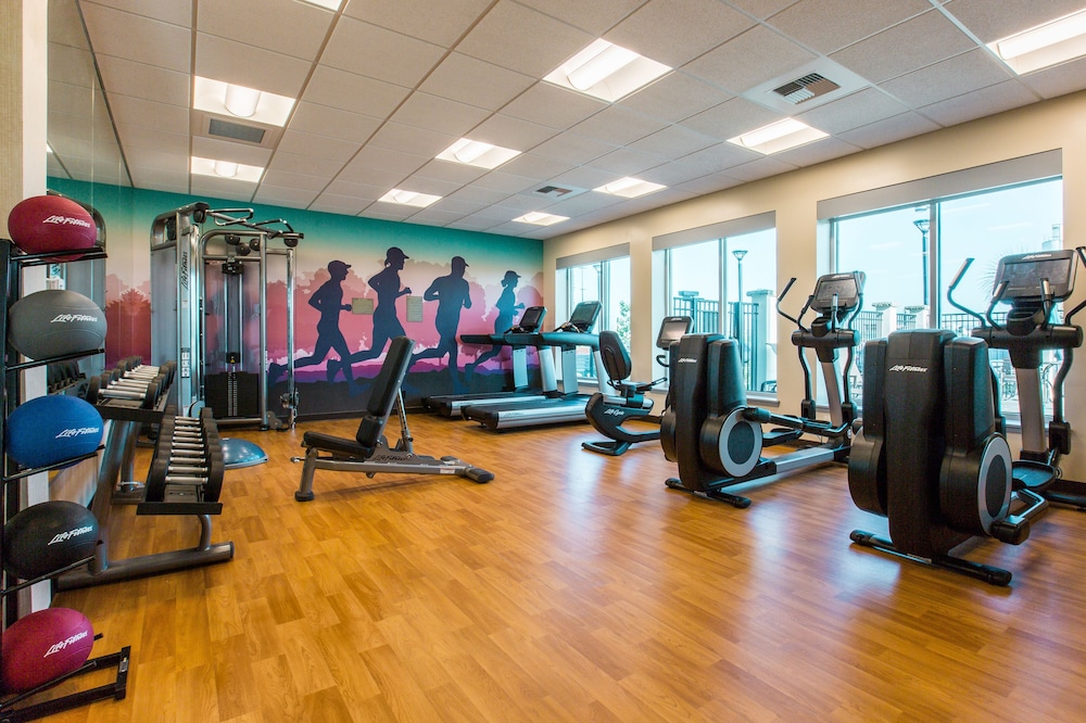 Hyatt Place Delano 30/55