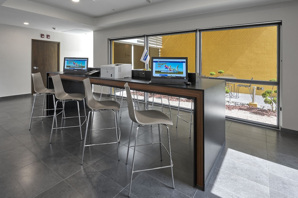 City Express by Marriott Monterrey Lindavista 6/51