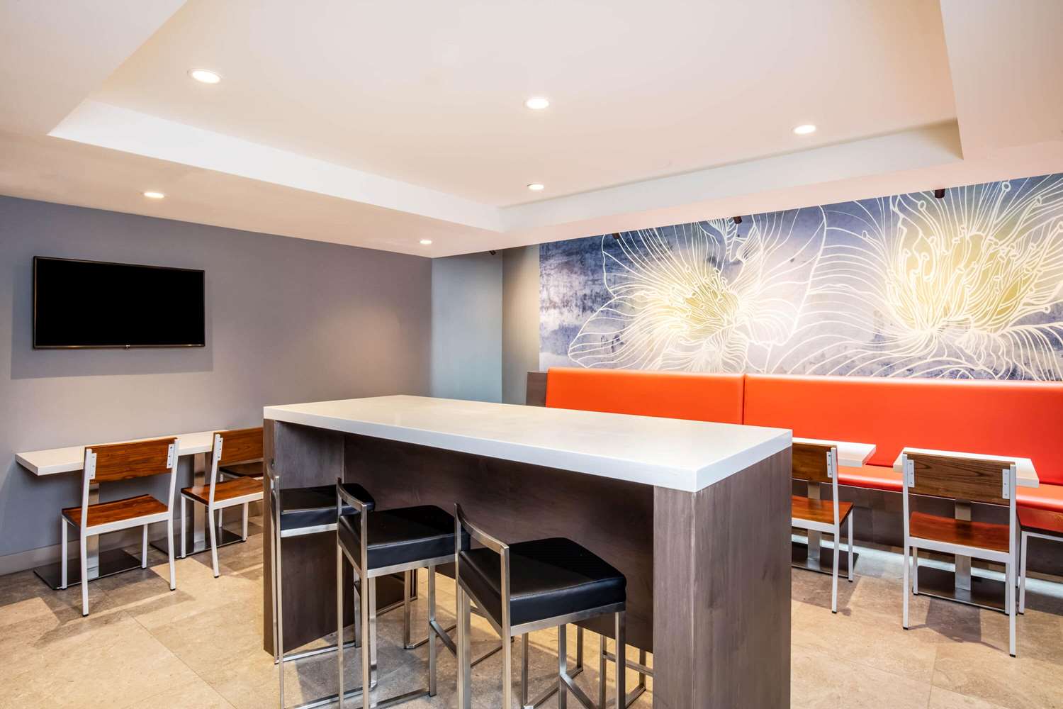 La Quinta Inn Suites By Wyndham Times Square South 46/60