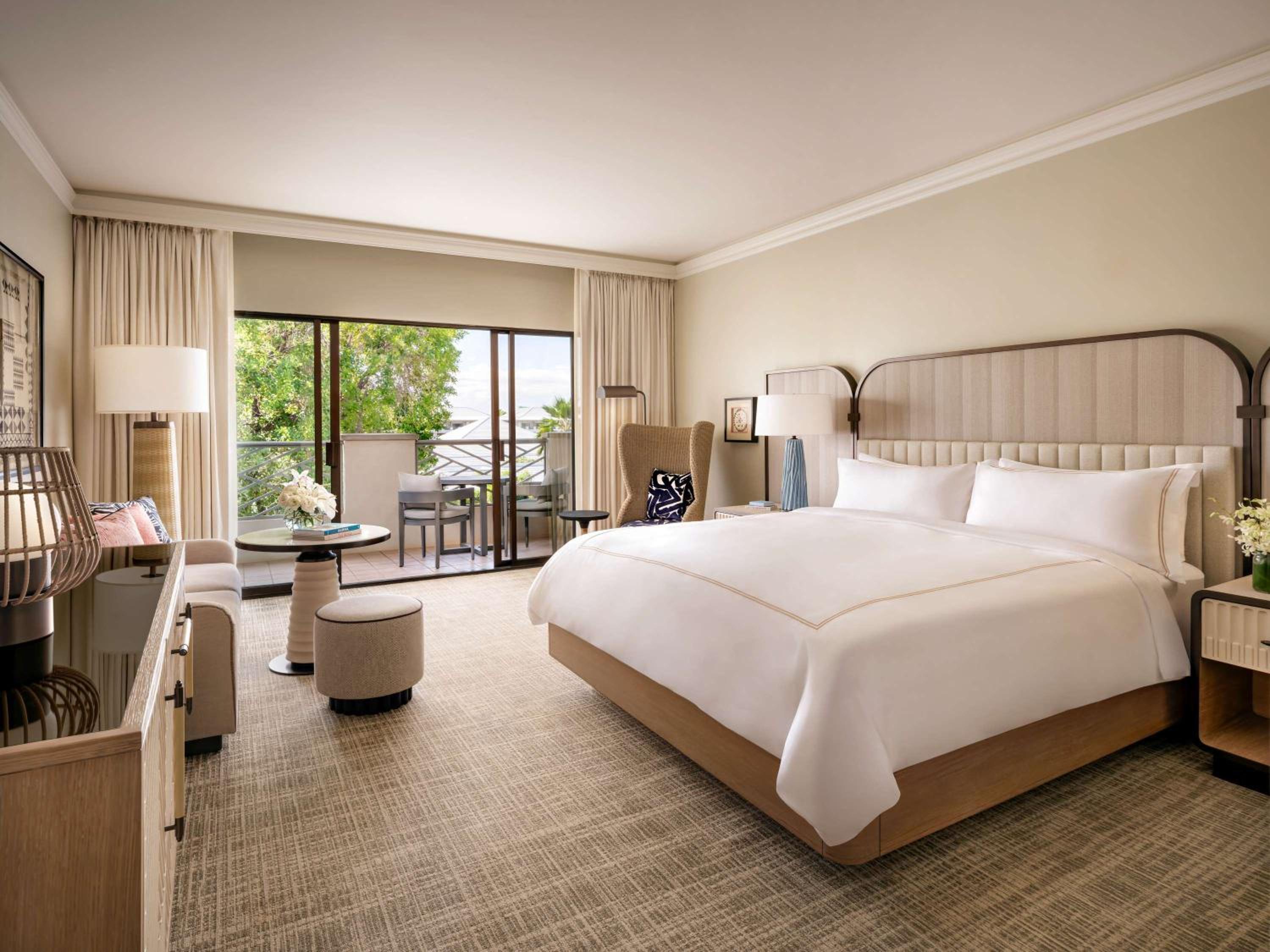 1 Bedroom, Fairmont Gold, Suite, 2 Queen Beds, Lounge Access
