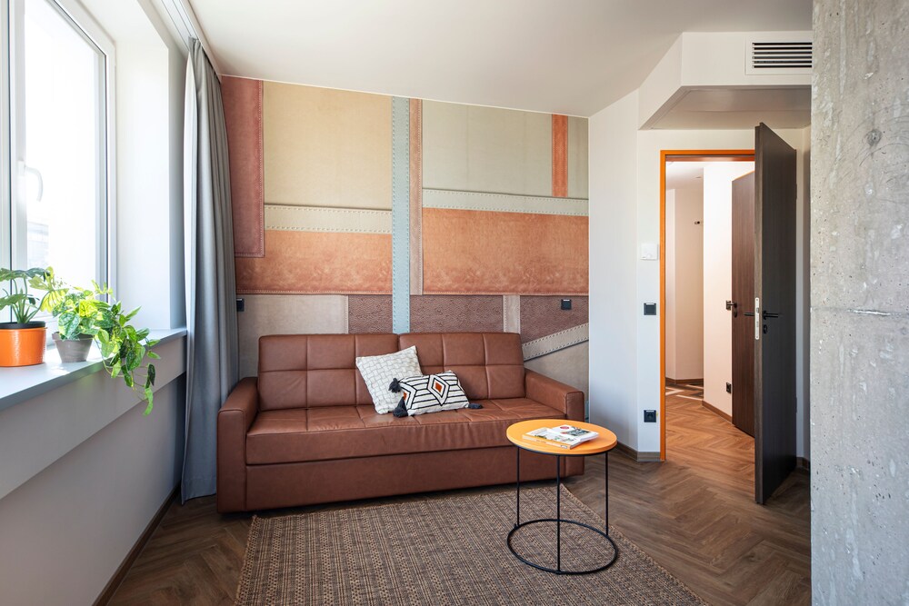 LOGINN Hotel Offenbach 38/54