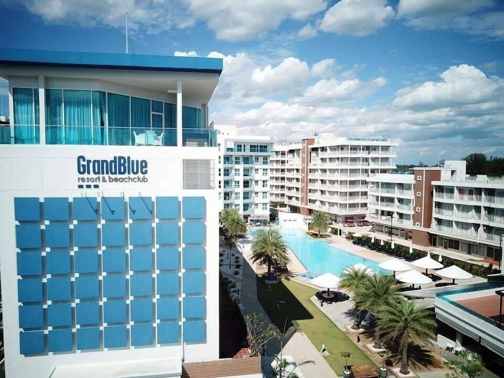 Grandblue Resort 2/70