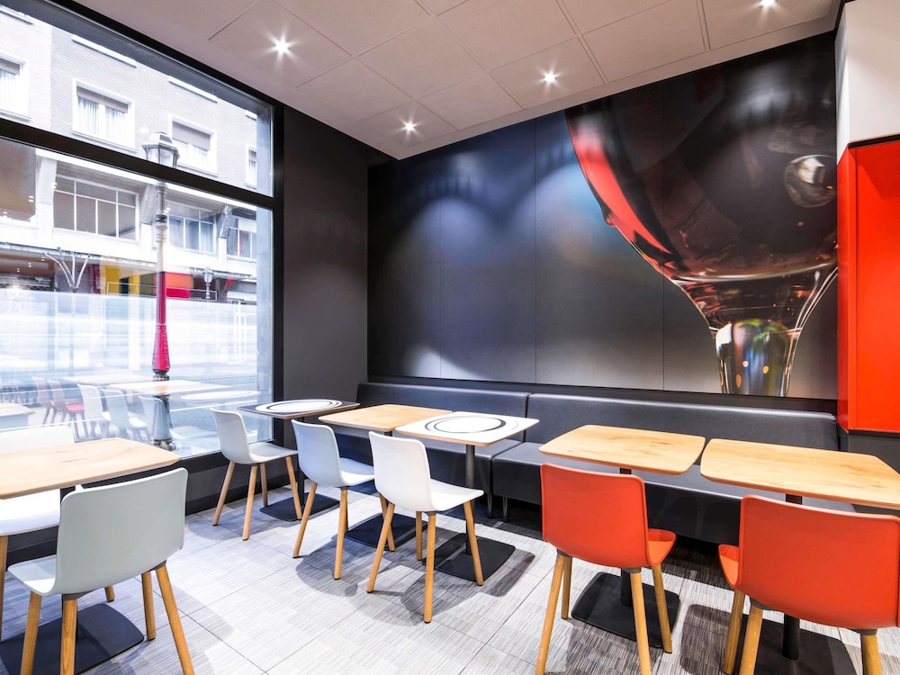 Ibis Bilbao Centro Hotel 57/72