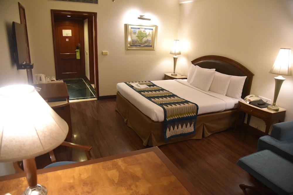 Radisson Hotel Varanasi 24/73
