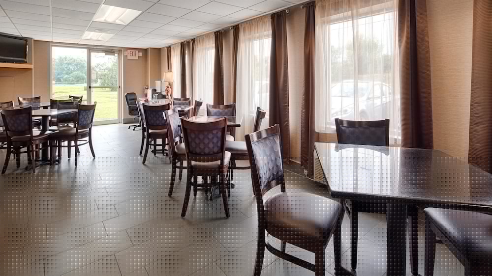 Best Western Adena Inn 25/38