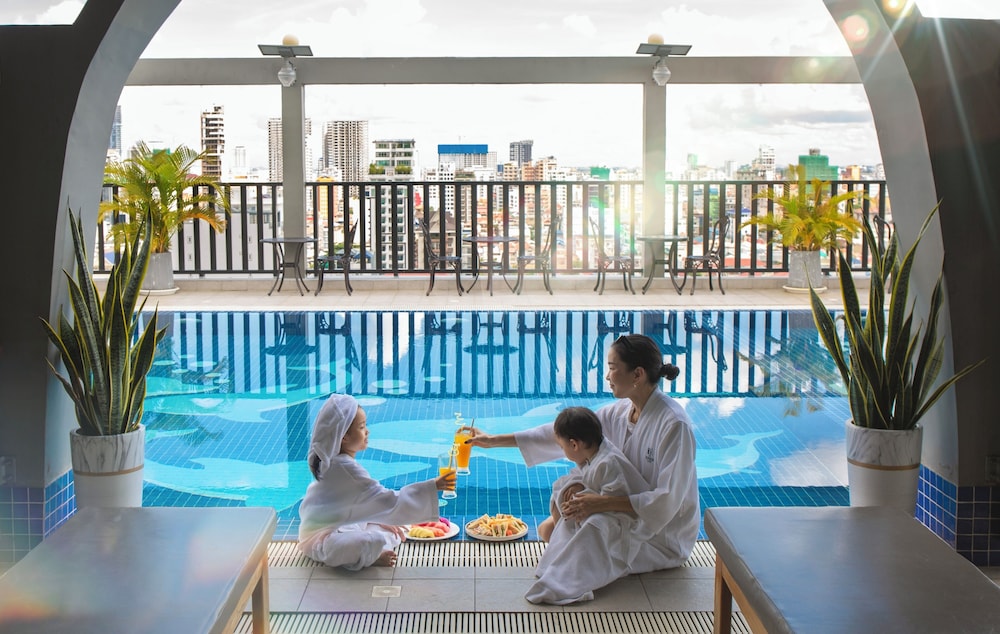 The Onra Hotel 20/41