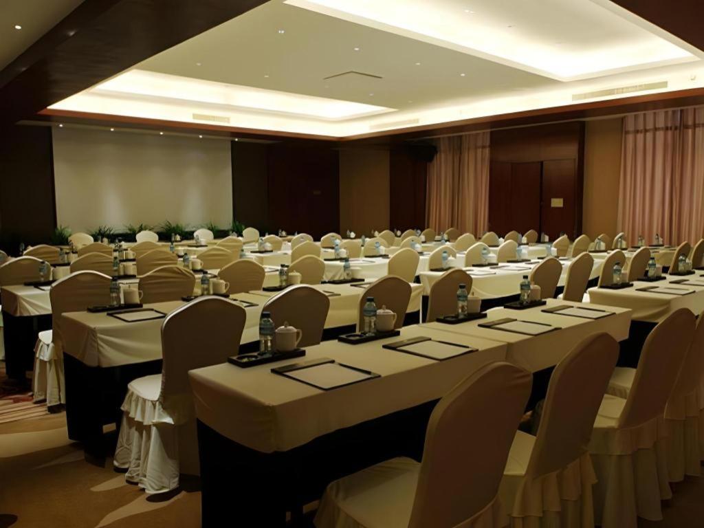Shinsun International Hotel 25/27