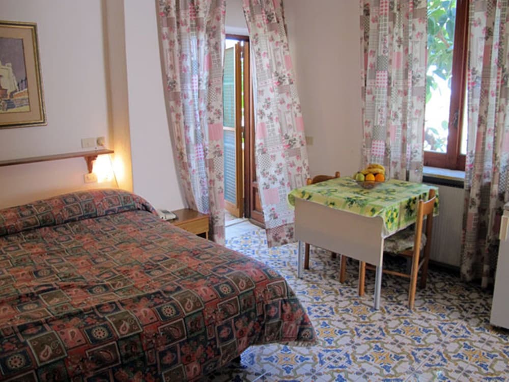 HOTEL RESIDENCE VILLA MARINÙ 33/72